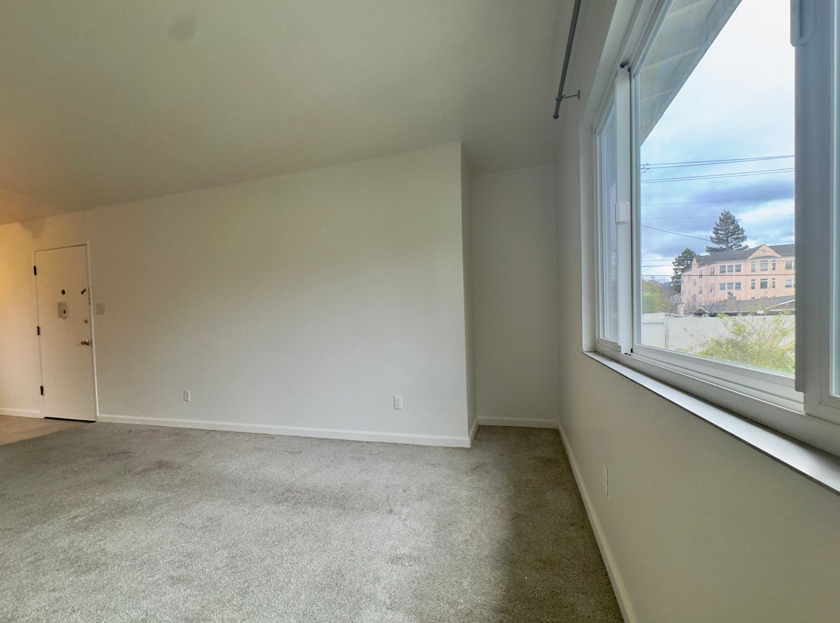 Building Photo - 6501 Raymond St