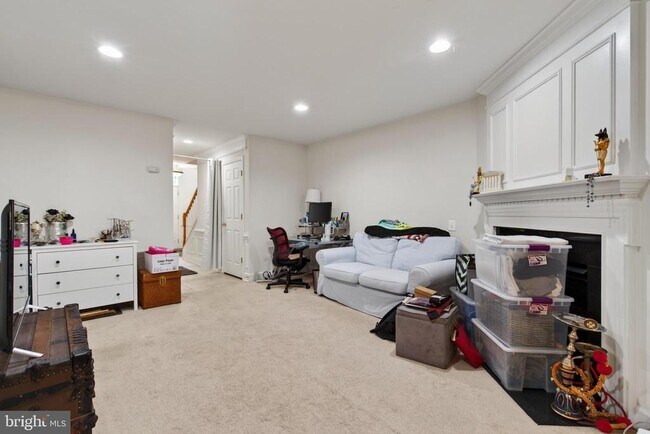Building Photo - 13719 Maple Sugar Ln