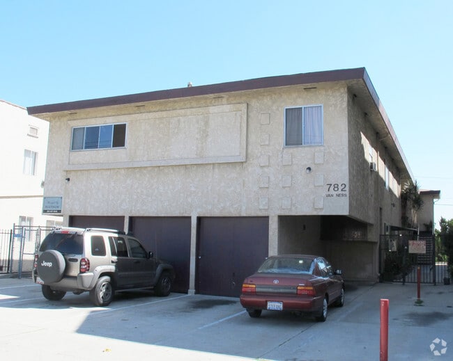 Primary Photo - Diane Apartments