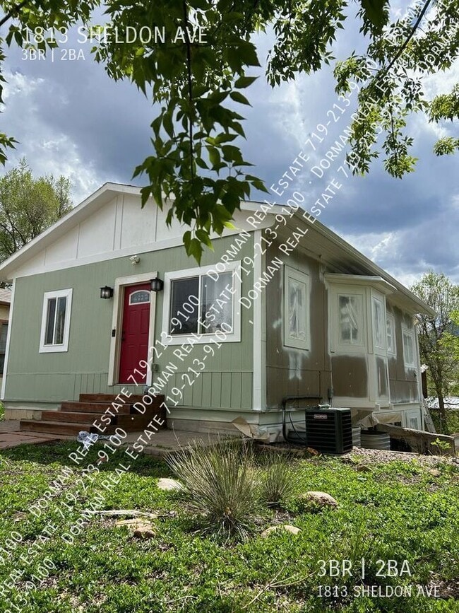 Building Photo - 1813 Sheldon Ave