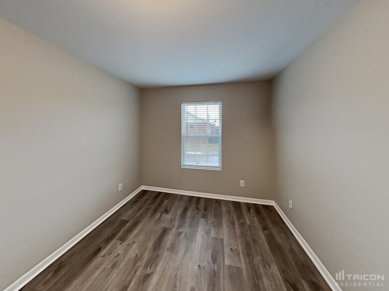 Building Photo - 1021 Benwick Rd
