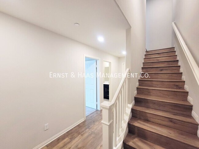 Building Photo - 14414 Strawberry Ln