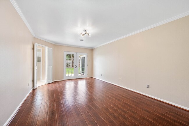 Building Photo - 12302 Piping Rock Dr
