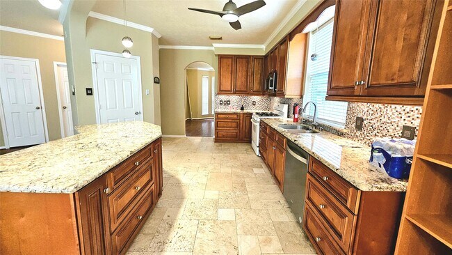 Building Photo - 3121 English Oaks Blvd