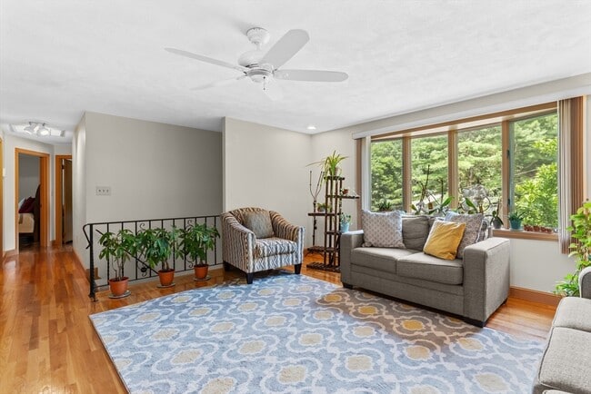 Building Photo - 27 Ridge Hill Ave