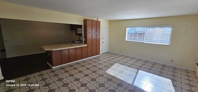 Building Photo - MIRA MESA / SAN DIEGO - Nice 4 Bedroom / 2 Bath House.  AVAILABLE NOW.