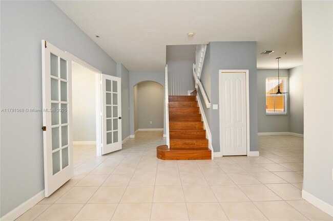 Building Photo - 4465 SW 160th Ave
