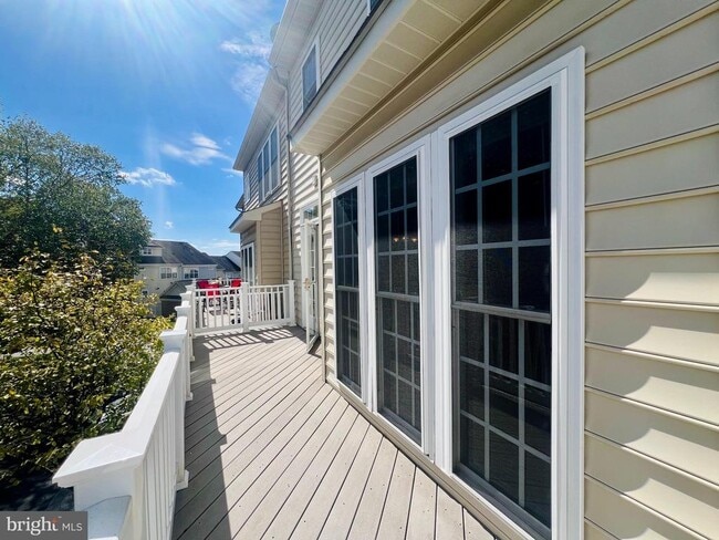 Building Photo - 12919 Benton Park Cir