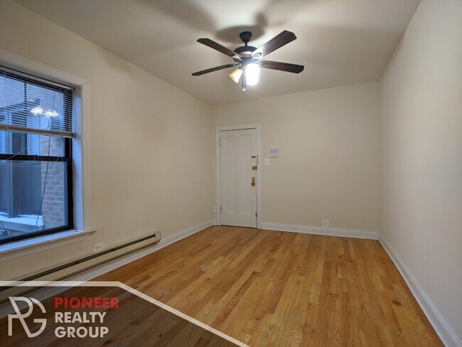 Building Photo - 2842 N Orchard St