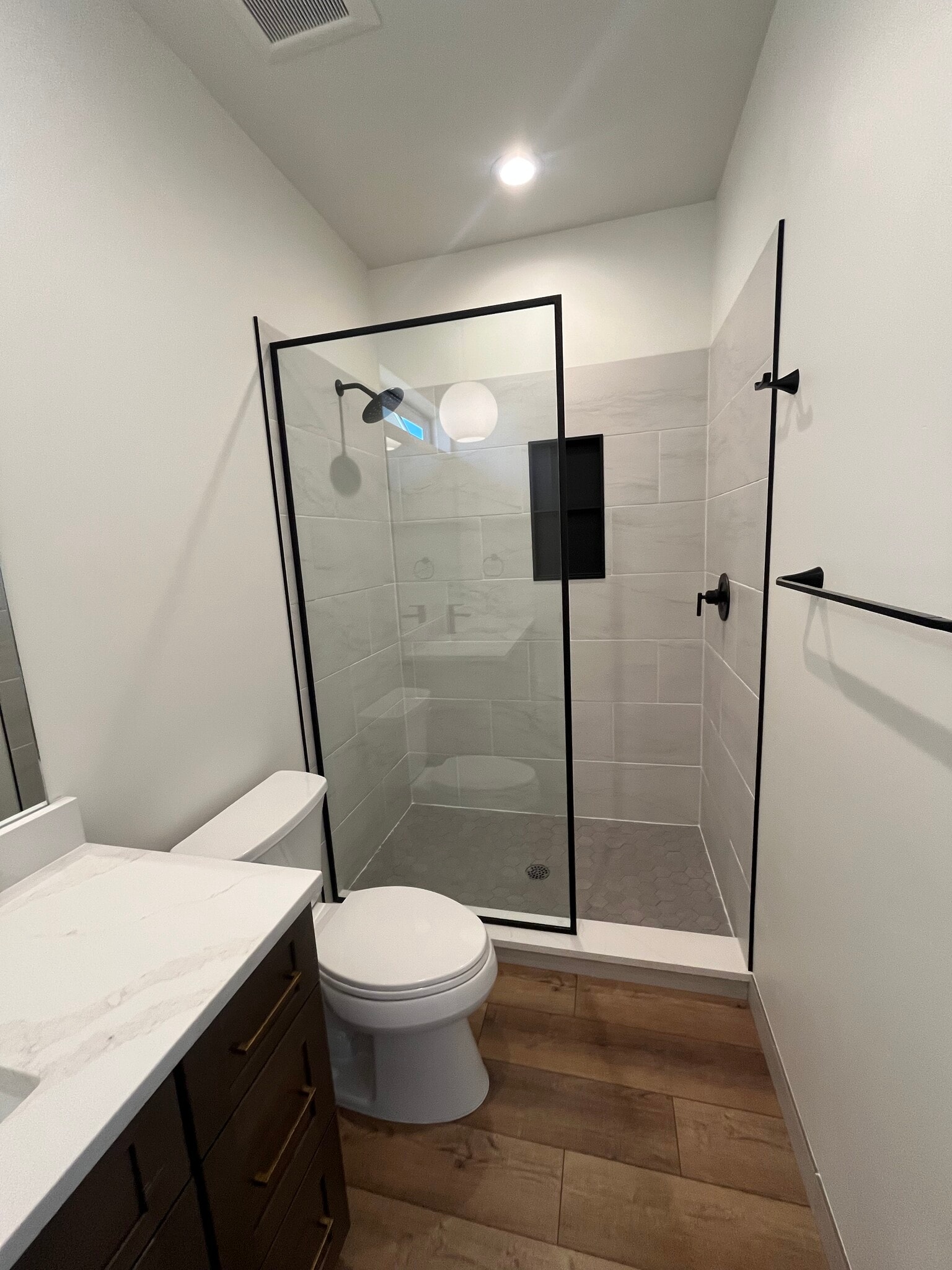 Building Photo - 343 Poppy St