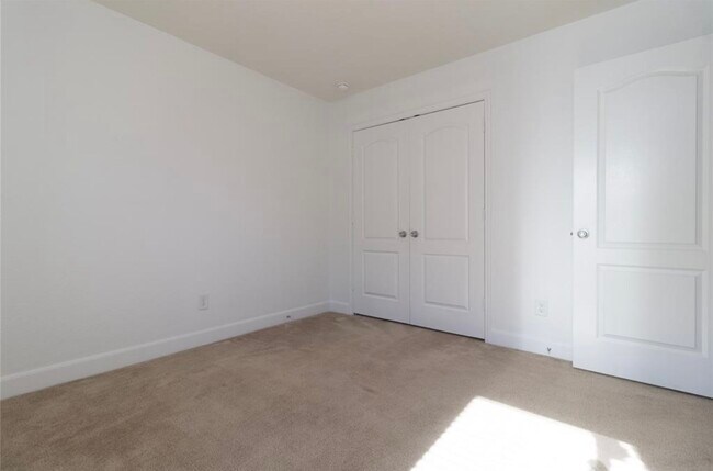 Building Photo - 20623 Pioneer Oak Ln