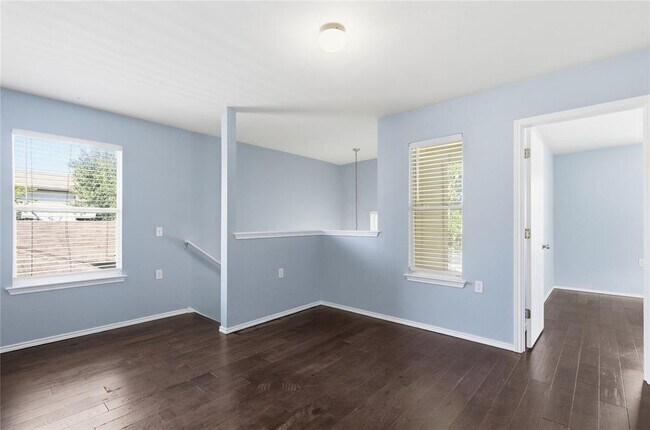 Building Photo - 1109 Mooreland Dr