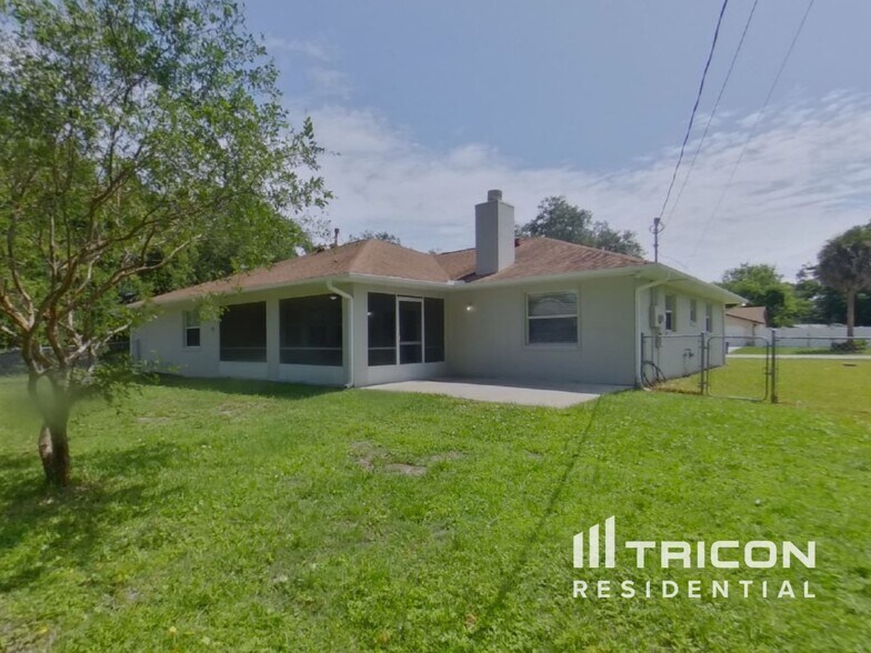 Building Photo - 2504 Orange Tree Dr
