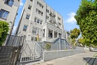 Building Photo - 447 S. Rampart Blvd - Studio & 1 Bedroom Apartment!
