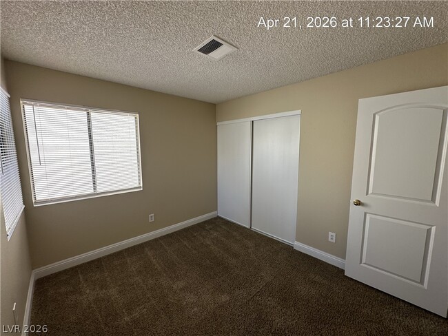 Building Photo - 329 Chastine St