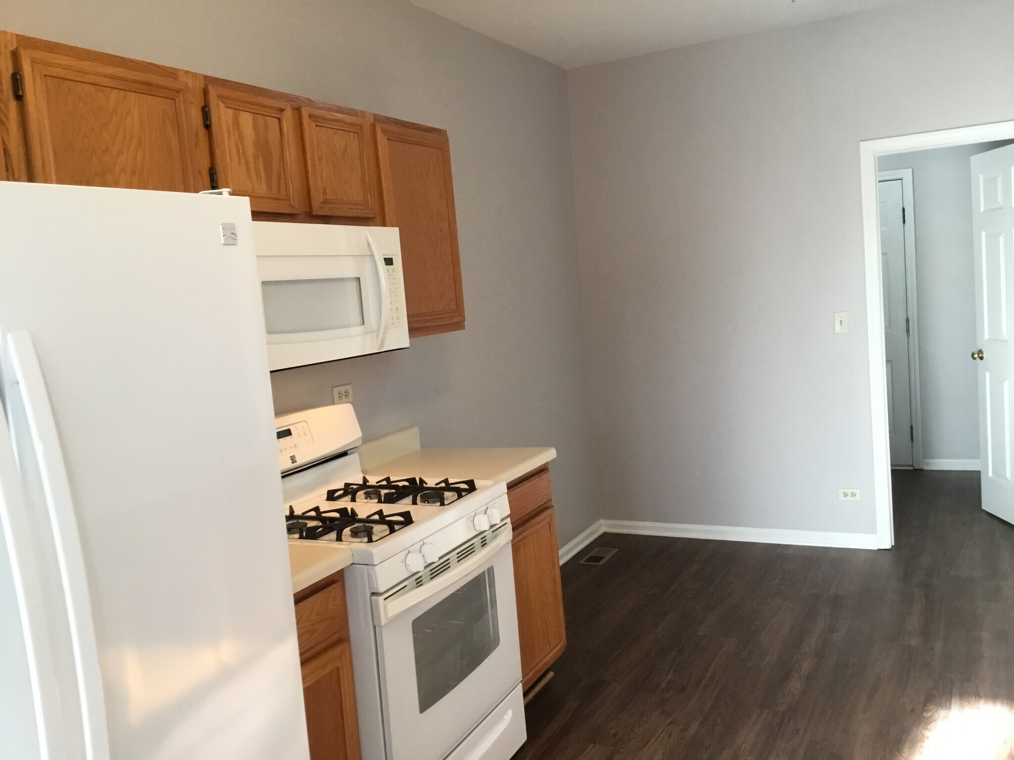 Building Photo - 13 Brian Ct