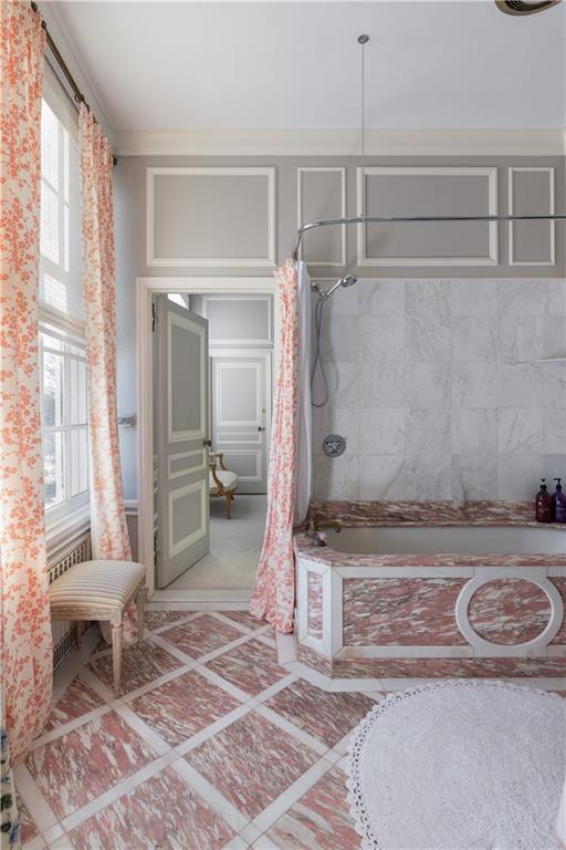 Building Photo - 115 Narragansett Ave