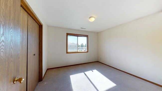 Building Photo - 4517 Steinbeck St