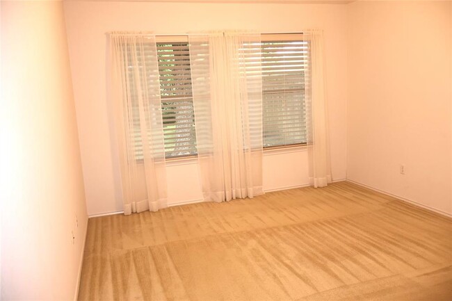 Building Photo - 3120 Cohoba Dr