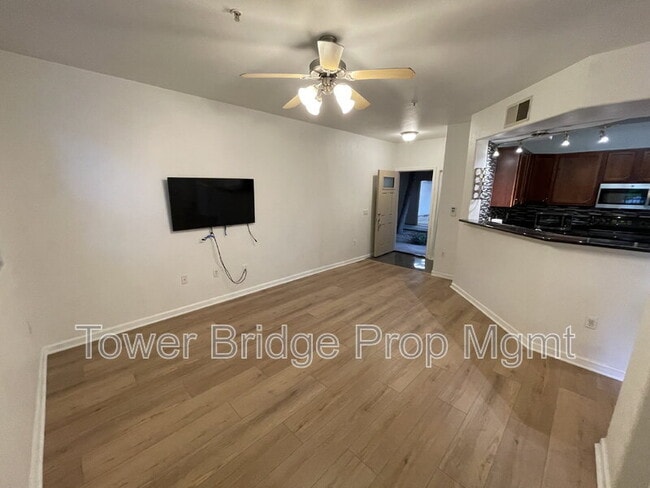 Building Photo - 1900 Danbrook Dr