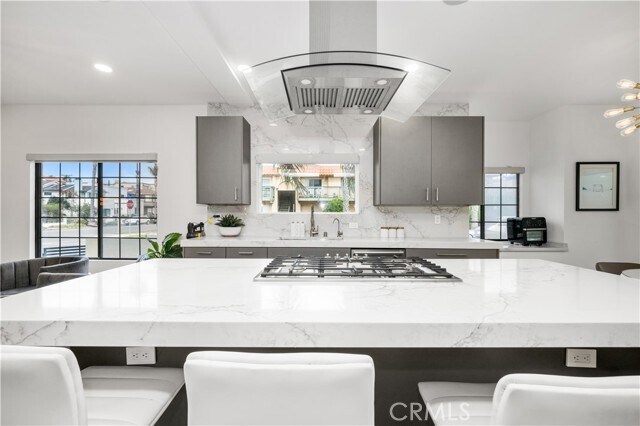 Building Photo - 122 21st St