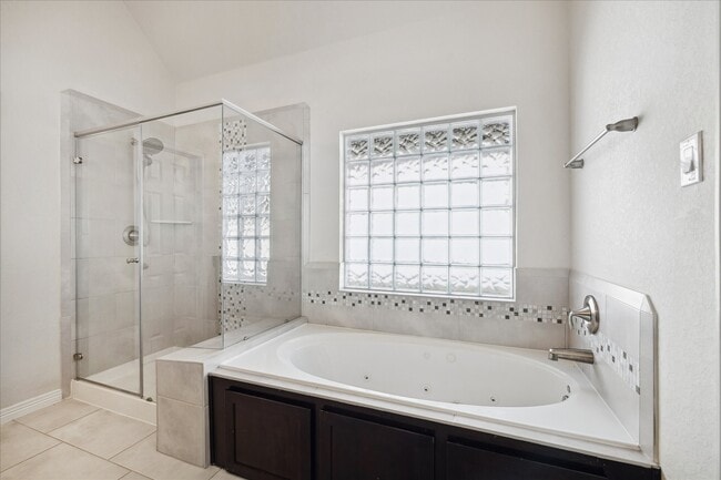 Building Photo - 10709 Madden Oaks Pl