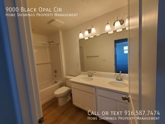 Building Photo - 9000 Black Opal Cir