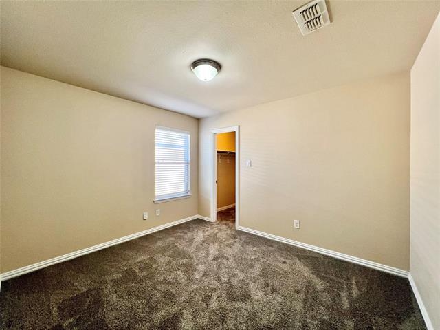 Building Photo - 705 River Garden Dr