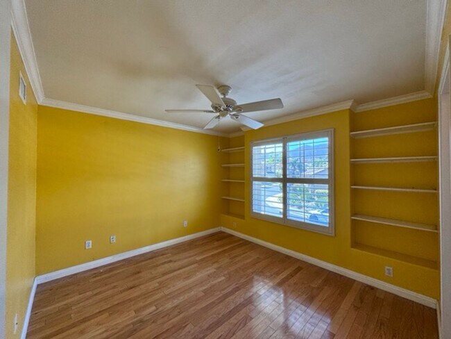 Building Photo - Beautiful Corona Pool Home with 4 bedroom ...