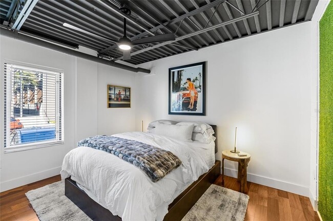 Building Photo - 213 N 12th St