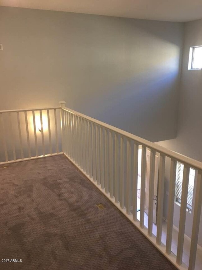 Building Photo - 1367 S Country Club Dr