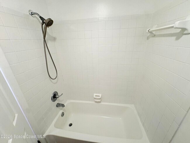Building Photo - 8787 Live Oak Ct
