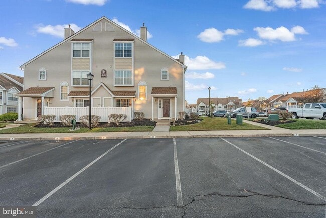 Building Photo - 4401 Aberdeen Ln