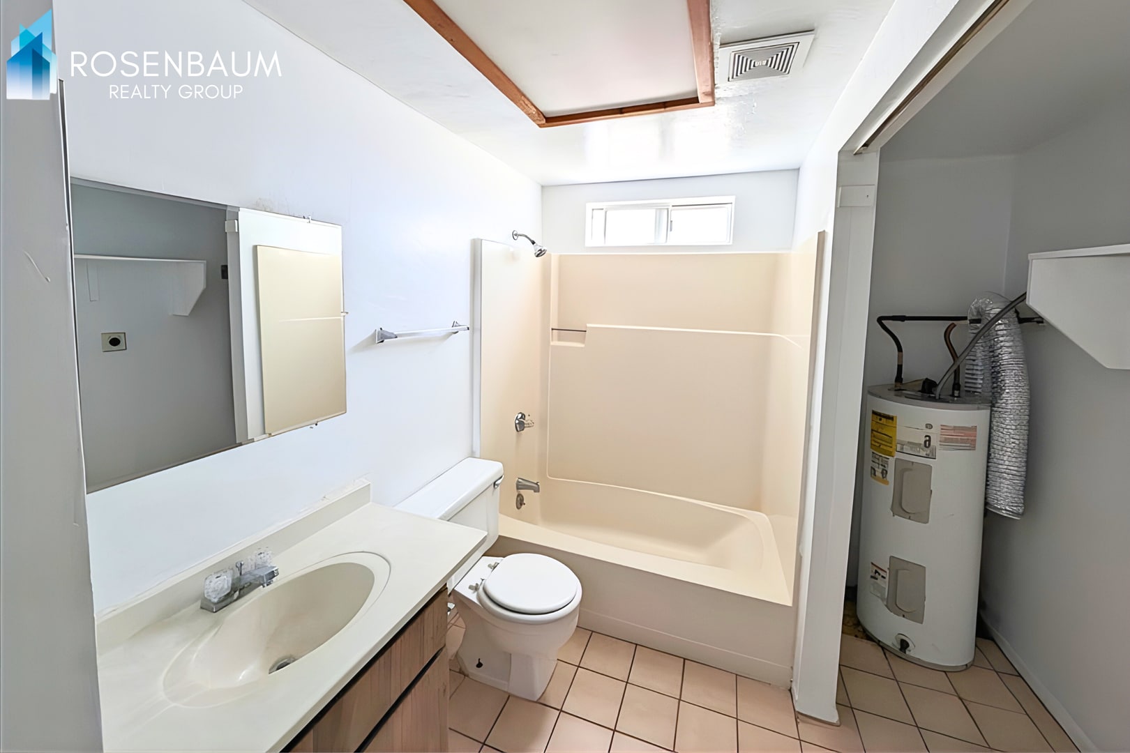 Building Photo - Charming 2-bedrooms, 1-bath upstairs apartment in Prescott Valley!