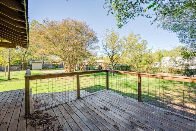 Building Photo - 2713 Sweeney Ln