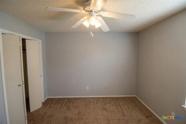 Building Photo - 1225 Westway Cir