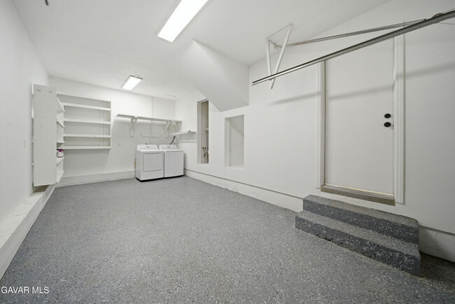 Building Photo - 2059 Shasta St