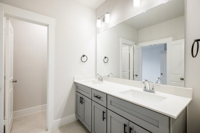 Building Photo - 4502 Smokey Quartz Ln