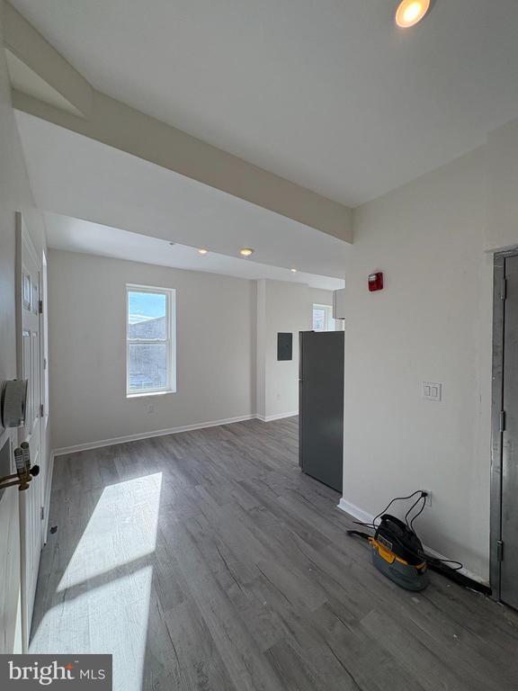 Building Photo - 3625 N 22nd St