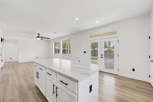 Building Photo - 311 St Augustine Ln