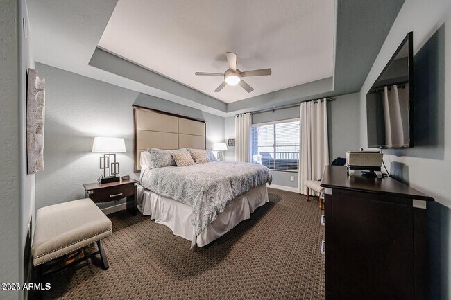 Building Photo - 5450 E Deer Valley Dr