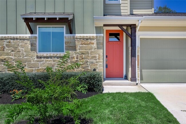 Building Photo - 142 Volterra Ln