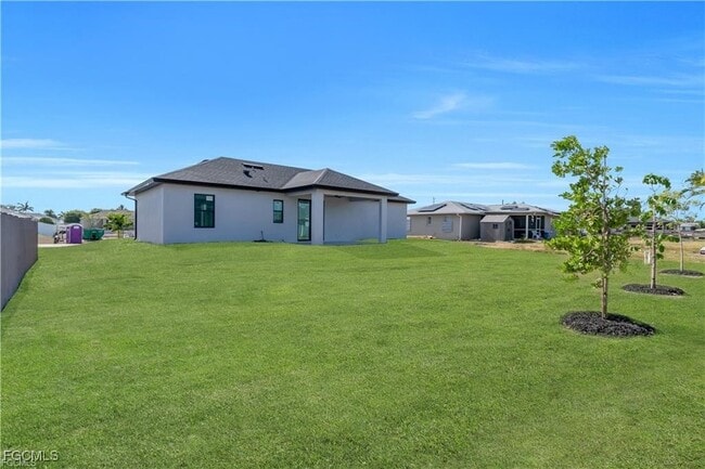 Building Photo - 317 NW 17th Pl