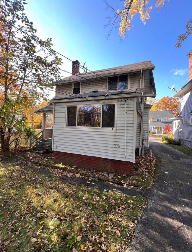 Building Photo - 847 Nela View Rd