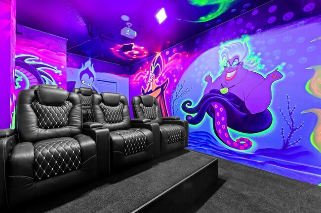 Building Photo - 4710 Sleepy Hollow Dr