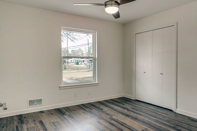 Building Photo - Beautifully Renovated Historic Home with a Large Backyard!