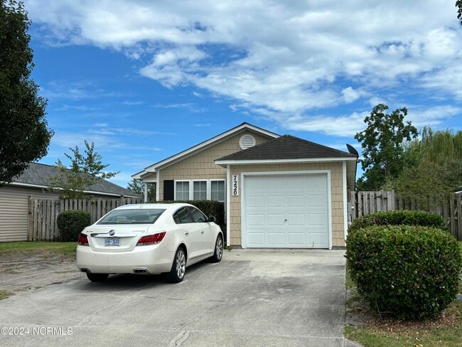 Building Photo - 7220 Haskell Ct