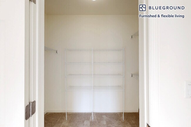 Building Photo - 27 Barker Ave