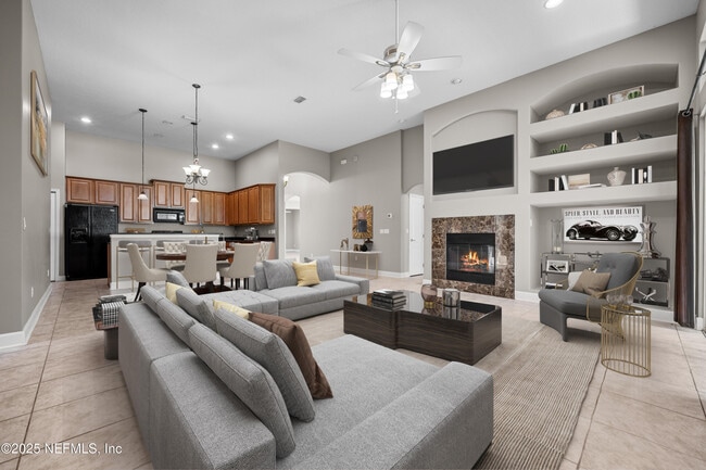 Building Photo - 932 Gallier Pl