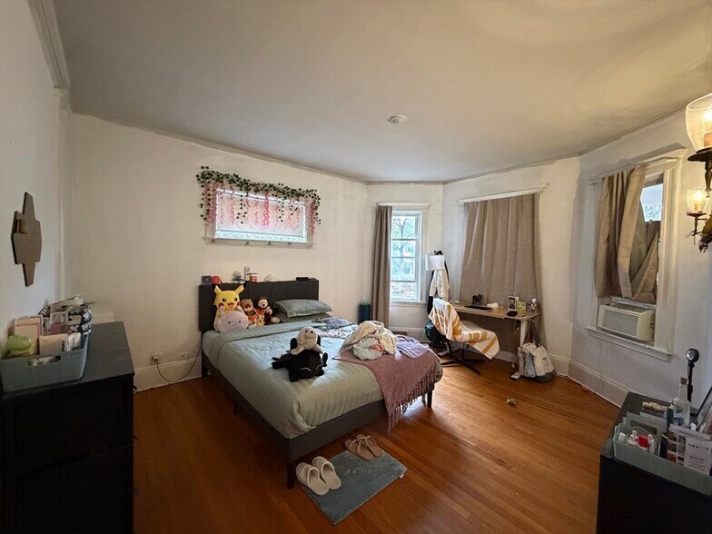 Building Photo - 91 Wallingford Rd